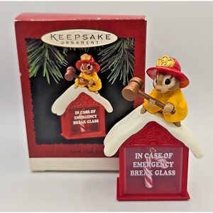 Hallmark 1995 North Pole 911 Fireman Squirrel Emergency Box Candy Cane U129